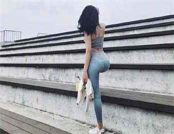 余茵绕被舅舅