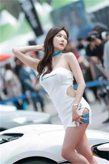 木天鱼女老板娘