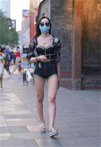 被丈夫发现现的日子木鱼