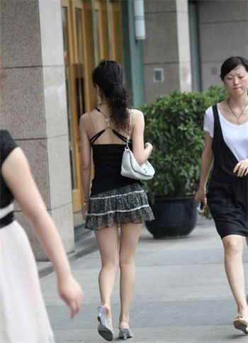 暴力女王的联系方式