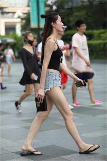 光头父亲和回娘家的女儿