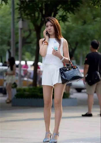 羞羞答答传媒app黄