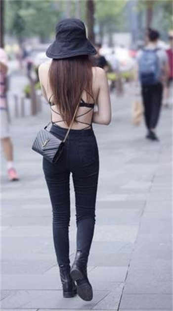 卧龙影视吧