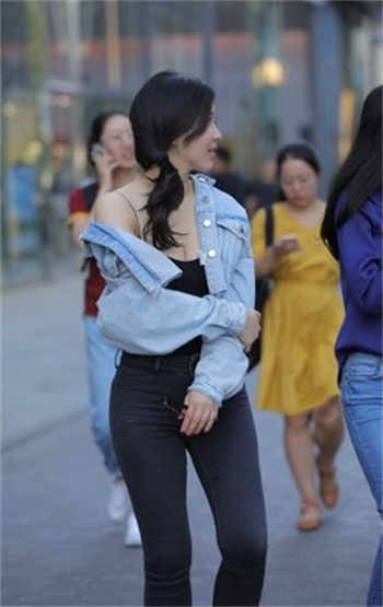 上海31男7女ktv事件