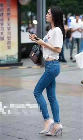 新娘送请帖偶遇前男友