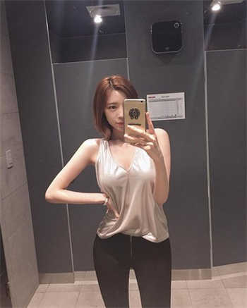 故意尿在卫生巾上
